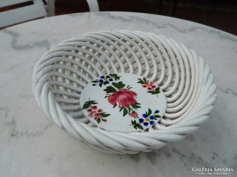 Hollóháza rhyolite bowl: openwork braided hand-painted antique