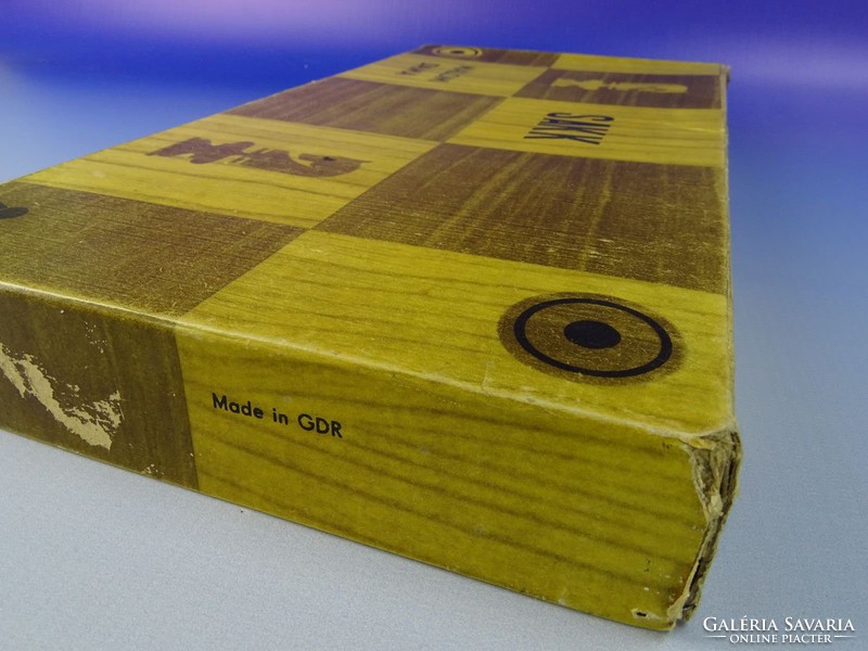 0G925 Retro fa sakk dáma malom készlet dobozában