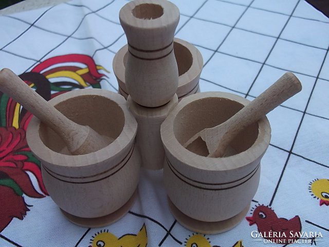 Wooden table spice holder and salt holder with 3 spoons