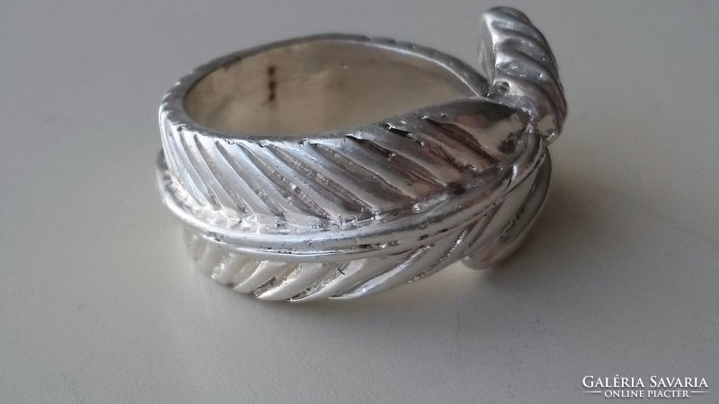Ezüstözött különleges gyűrű "madártoll" 