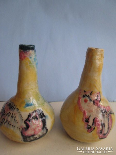 Középkori stílusban készült váza párban pirogránitból .