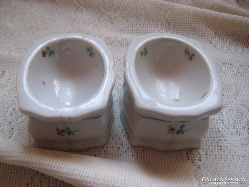 Porcelain salt containers with f.F.