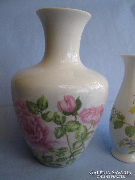 2 db kézzel festett német porcelán váza, jelzettek
