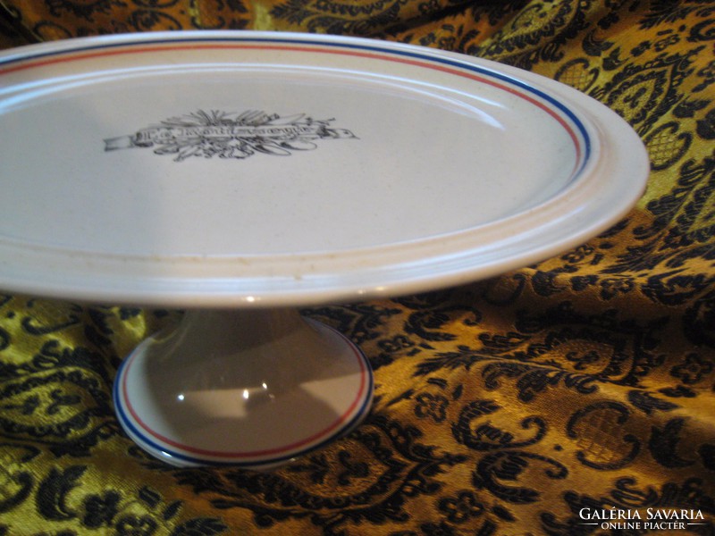 Goebel, pedestal, cake stand, offering with the French tricolor