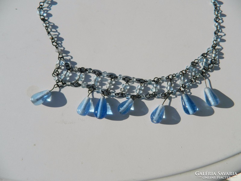 Elegant blue pearl necklace with pendants