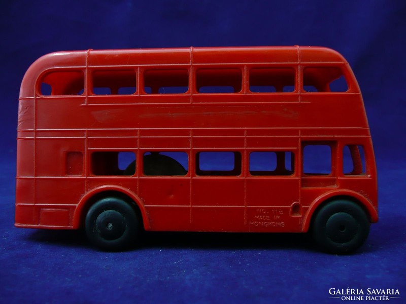 7699 Régi lendkerekes angol emeletes piros busz
