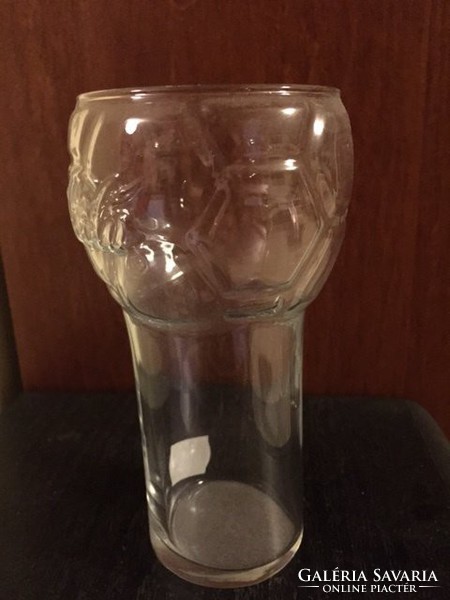 The Coca-Cola glass cup made for the soccer World Cup, there are 6 of them (47)