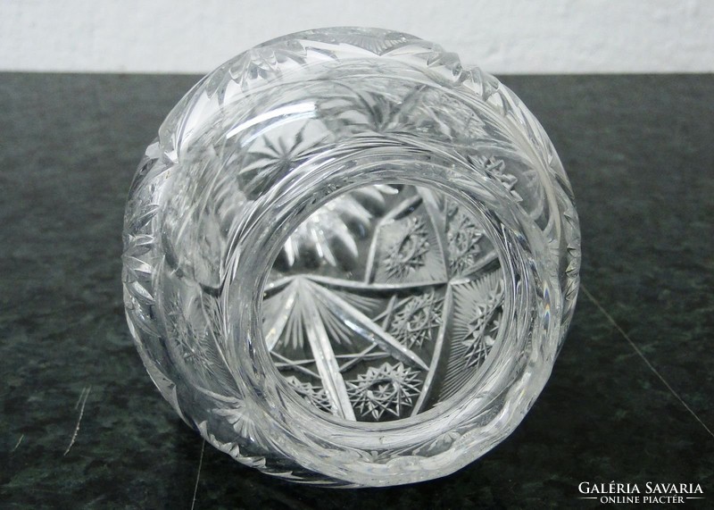 0L599 Vastagfalú csiszolt üveg váza 20.5 cm