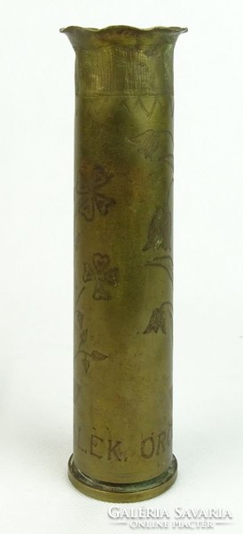 0L690 Régi hadifogoly munka 1933 löveg váza 23 cm