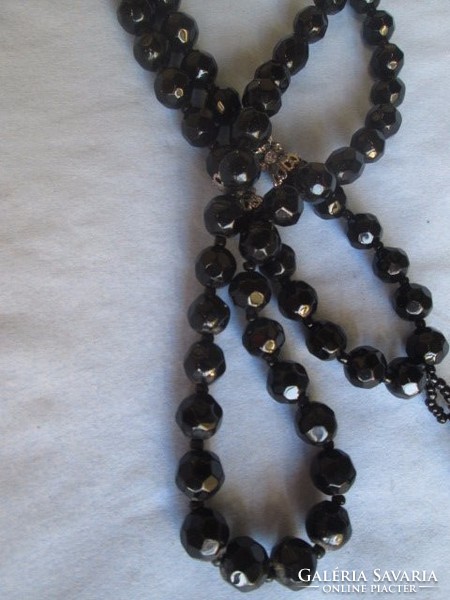 Dreamy onyx semi-precious stone necklace for ladies