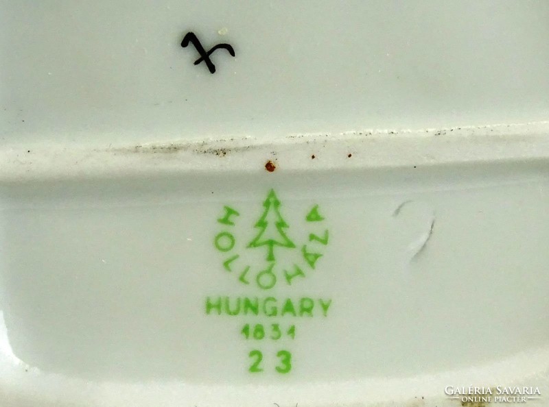 0L828 Régi hollóházi porcelán matyó leány 16 cm