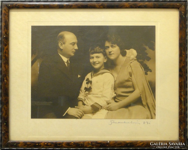 0L866 Jelzett művészi családi fotográfia 1931