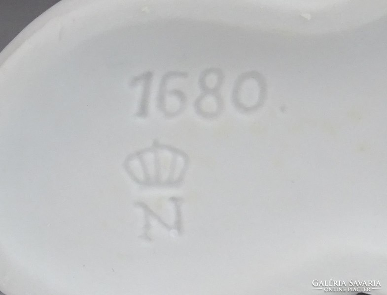 0M656 Régi Nápolyi Capodimonte porcelán figura 8cm