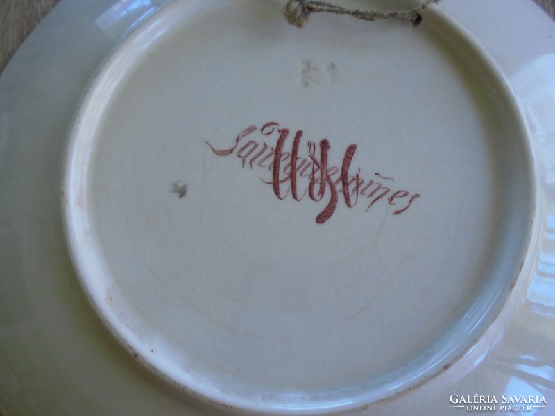 Jelenetes Sarreguemines porcelán fali tányér
