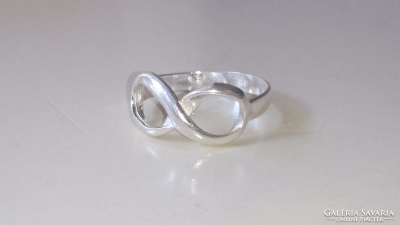 Ezüst gyűrű, a" végtelen " szimbolumával. 925- ös 