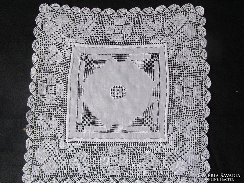 Art Nouveau thread lace meticulous Hungarian handwork napkin tray 1918