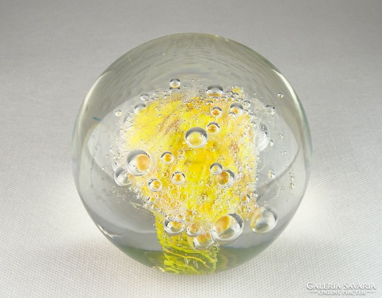 0N810 Hatalmas üveg levélnehezék buborékokkal 2 kg