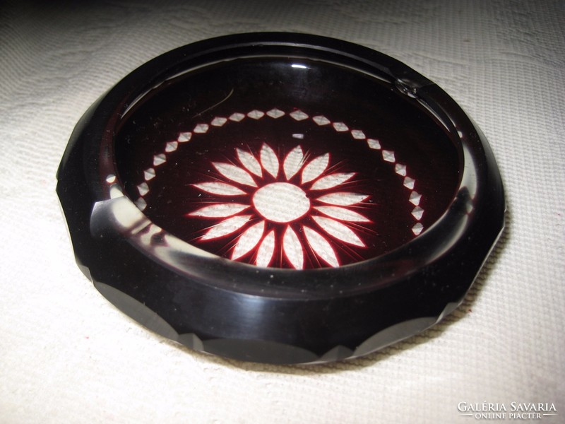 Old polished glass bowl, ashtray, burgundy 10 x 2.5 cm