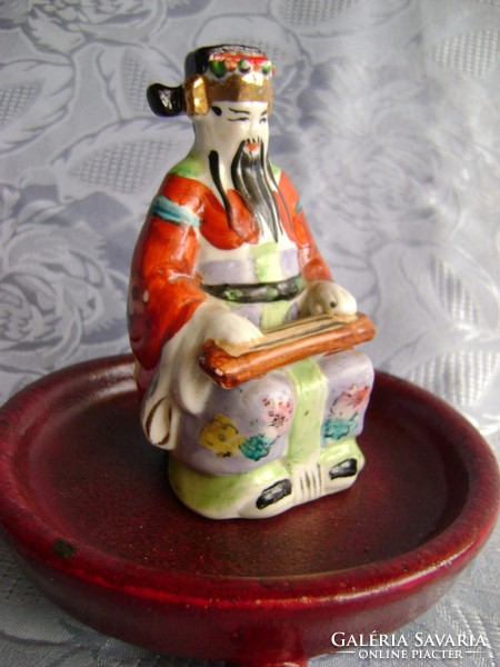 Antik kínai porcelán szobor
