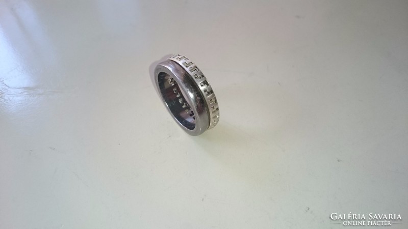 Ezüst különleges gyűrű (Egy darab de a két rész forog)  925- ös 