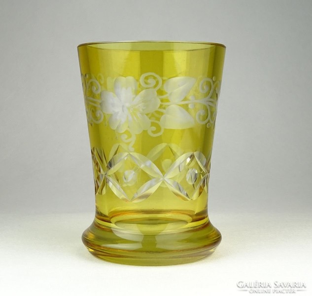 0O992 Antik vastag falú sárga csiszolt üveg pohár