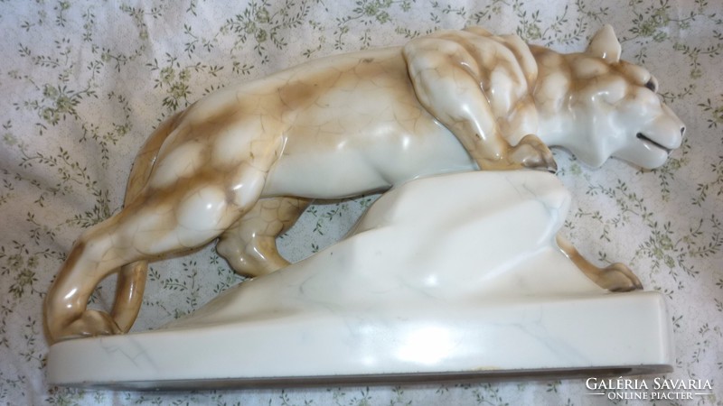 S/Altenburgi porcelán állat-szobor