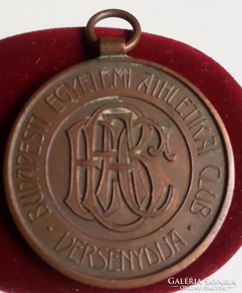 1931.Budapest university athletic club competition, virtue and fortitude prize size 34.5mm