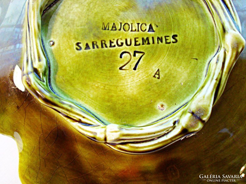 Sarreguemines, káposzta formájú majolika asztalközép