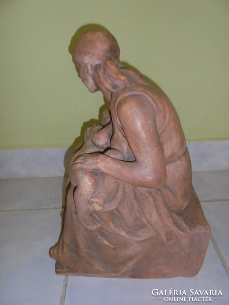 Jelzett Dankó József terrakotta szobor