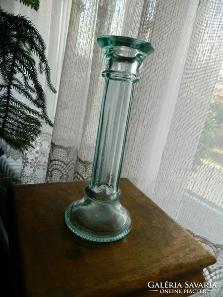 Halványzöld árnyalatú asztali üveg egyszálvirág -tartó váza és gyertyatartó