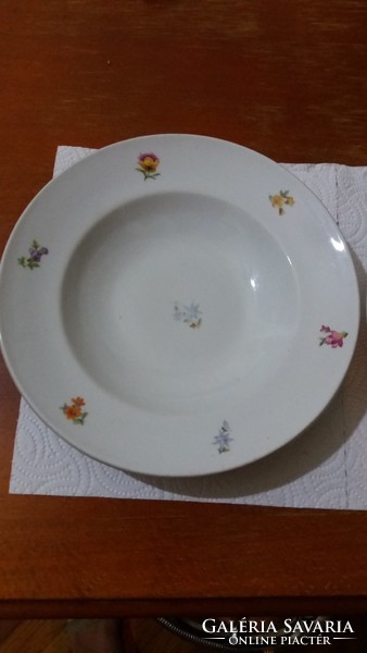 Deep porcelain plates (2 pcs.)