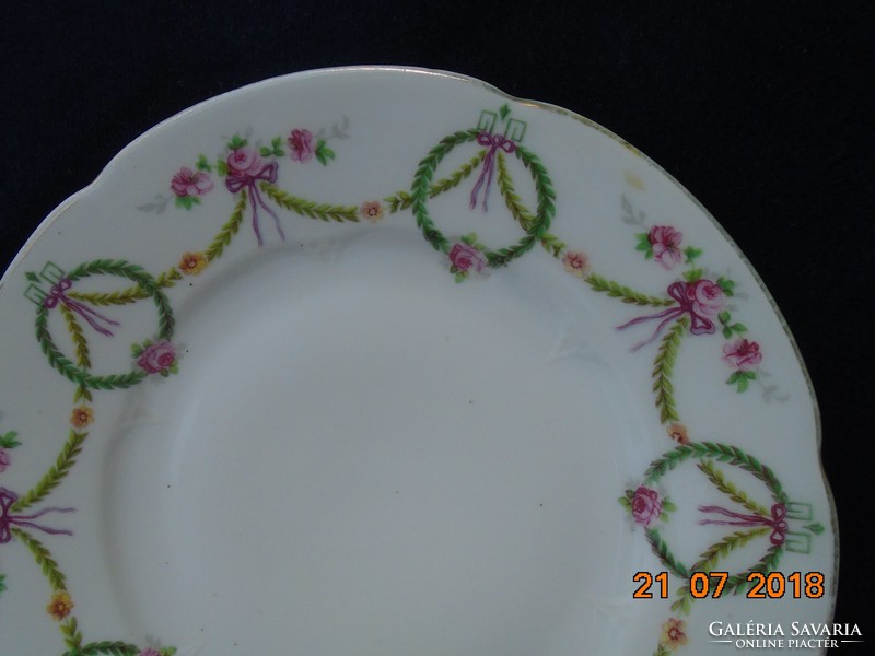 Ges.Geschützt austria Art Nouveau decorated plate with garland 16 cm