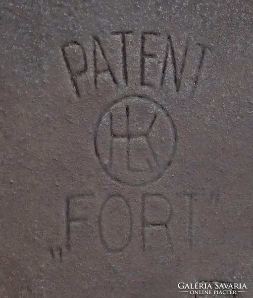 0R045 Antik jelzett PATENT FORT kovácsoltvas lakat