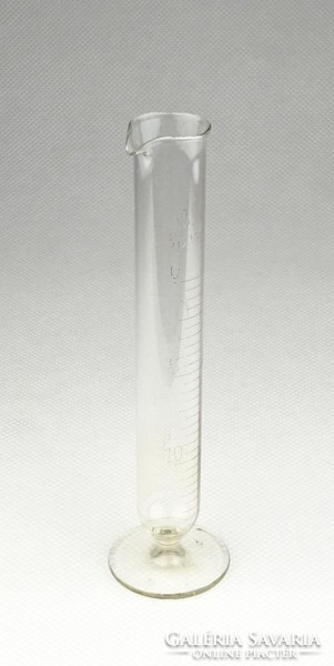 0R904 Antik laboratóriumi mércézett üveg edény