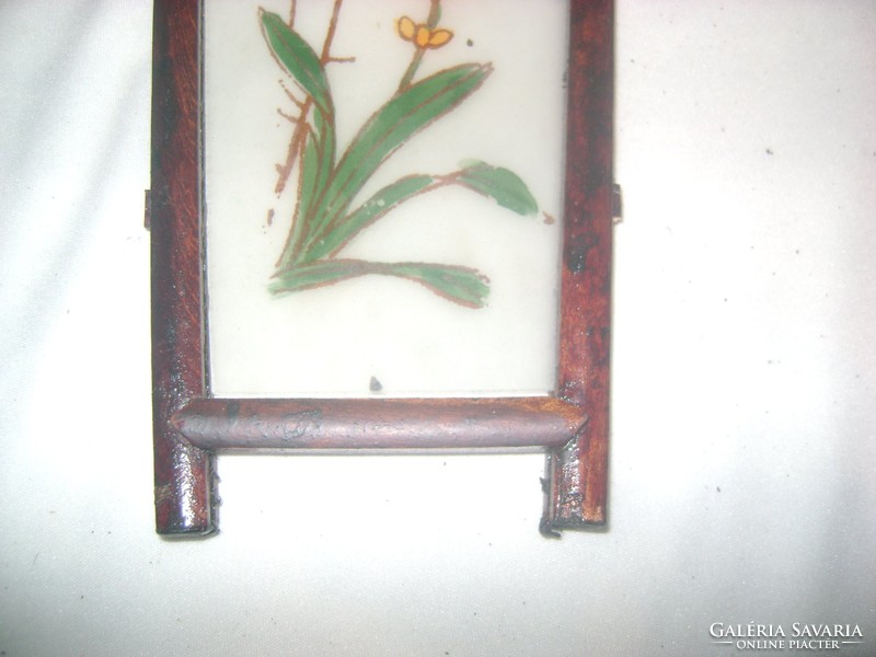 Bájos madaras, virágos, üvegre festett falikép