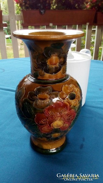 Gyönyörű, fényes mázú kerámia váza, 20 cm magas