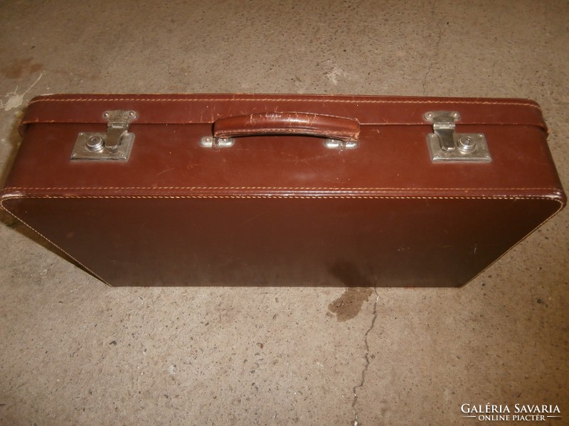 Vintage bőrönd koffer