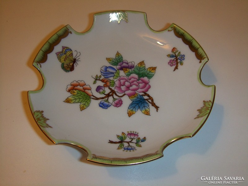 Herend Victoria patterned ashtray.