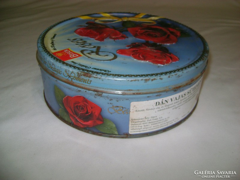 Retro lemez doboz domború rózsákkal