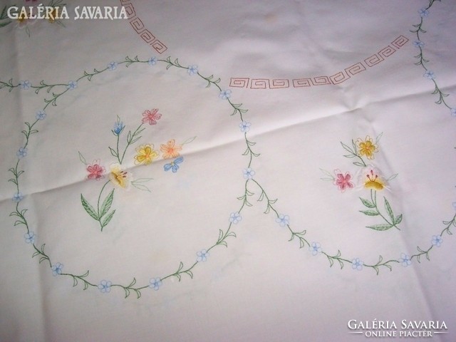 Elegant, embroidered tablecloth, 170 x 125 cm x