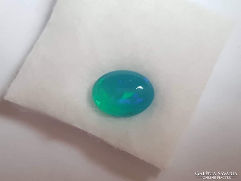 Ausztraliaból származó valódi kék fancy opál csiszolat 1.51 ct
