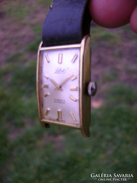 Különleges antik art-deco  mechanikus ffi óra jól működik korához képest szép állapotban van