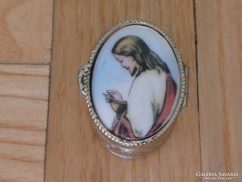 Régi porcelán betétes fém szelence,  Jézus jelenettel, kegytárgy