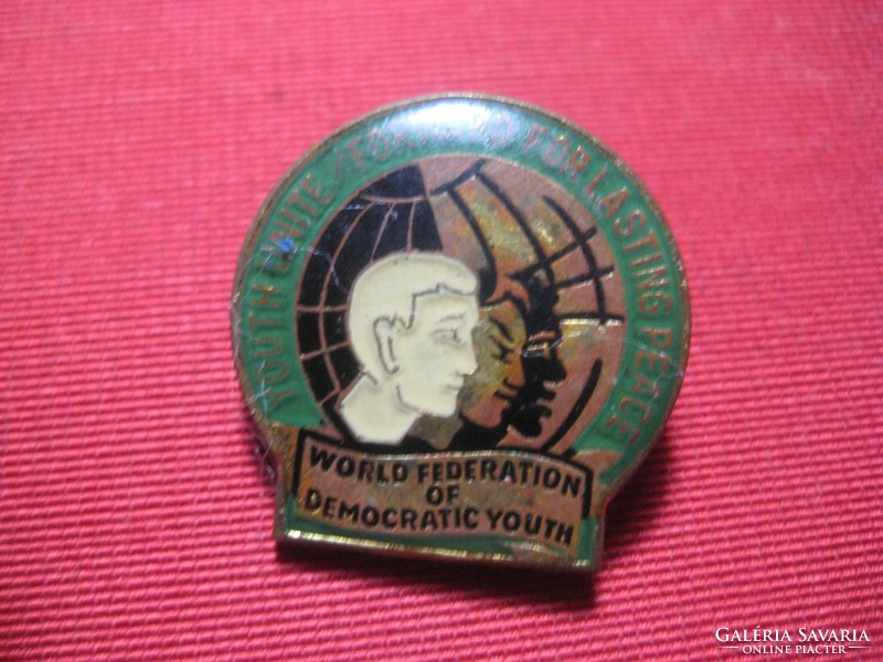 Democratic World Youth Federation badge from the 60s, 20 mm