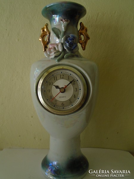 Különleges váza óra, /kandalló óra Porcelánból  közel 30 cm- es