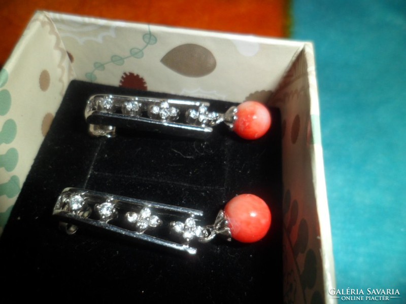 Silver earrings / coral