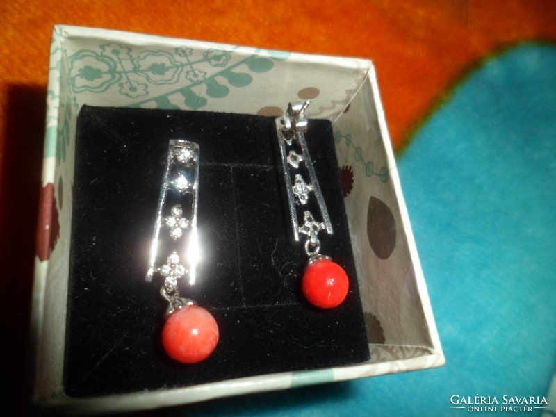 Silver earrings / coral