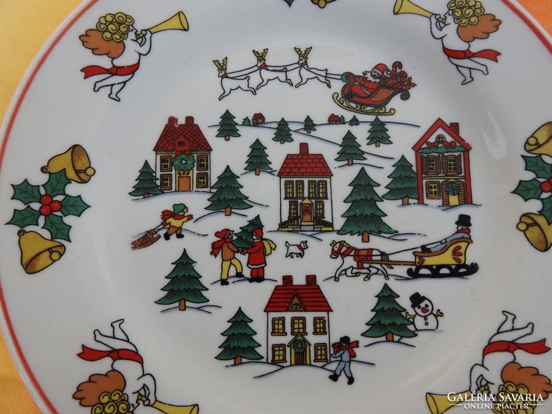 Iee Christmas plate - with winter scene and putts