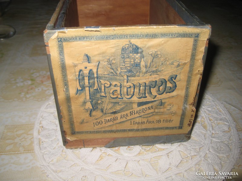 Antik magyar szivarka  doboz TRABUCOS  100 db - os .  11 x 22 x 11 cm