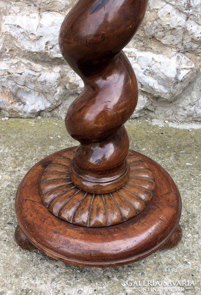 Very beautiful wooden pedestal from around 1880!